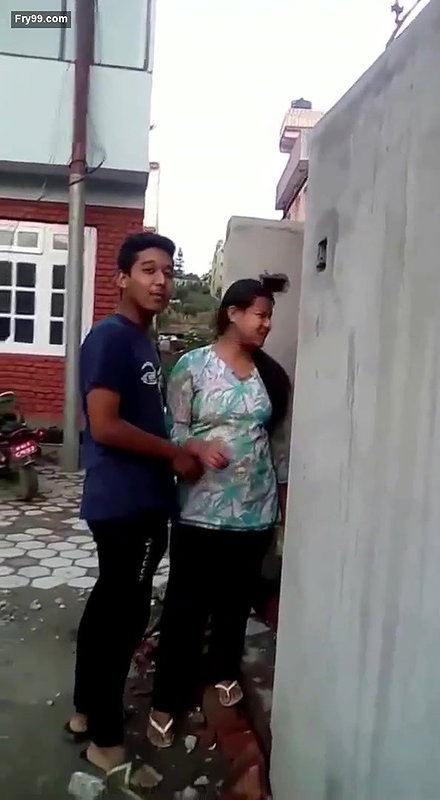 Desi Boyfriend Kiss Her Lover in top of Building