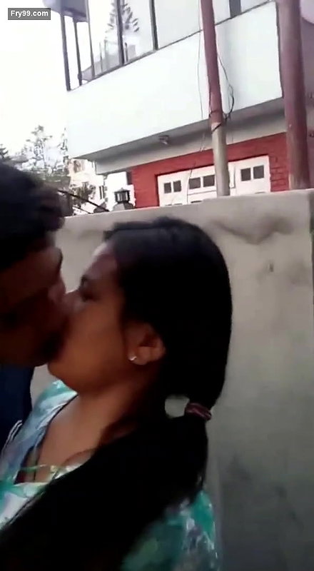 Desi Boyfriend Kiss Her Lover in top of Building