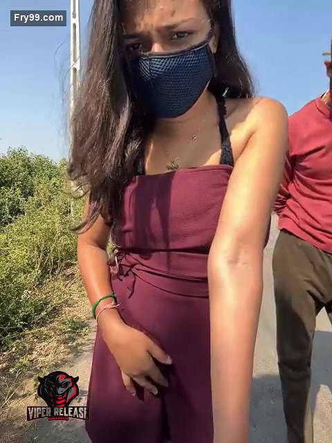 Gujju hubby Marathi wife extreme dare in the middle of the road