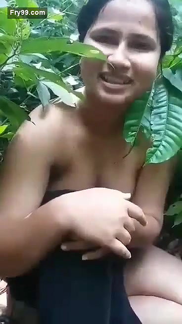 Bengali cute girl fucking outdoor