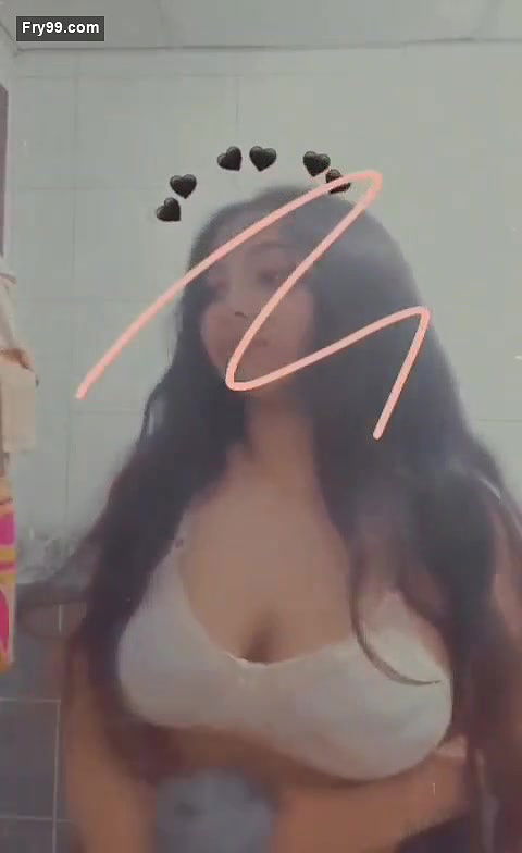 Paki Girl showing Her Bigboobs