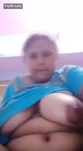 Big Feagure Aunty cant Control feel Honrny with Belan