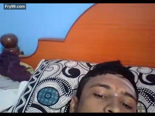 Tamil Couple Webcam Show – Movies