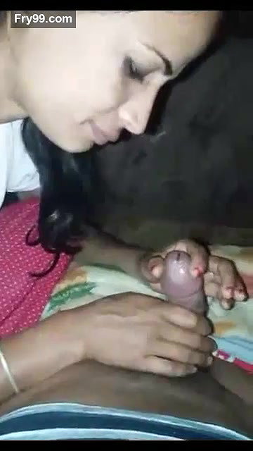 Beautiful Desi Girl Blowjob – Movies