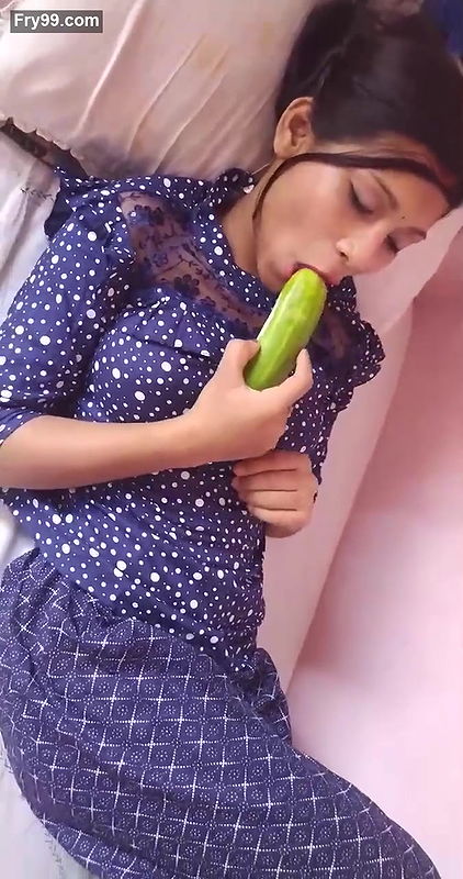 Horny Indian Girl Masturbating