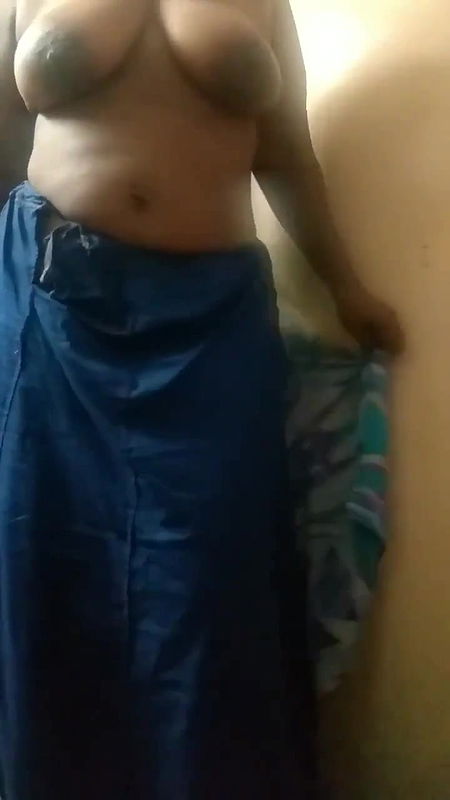 Tamil Bhabhi Saree Strip Tease