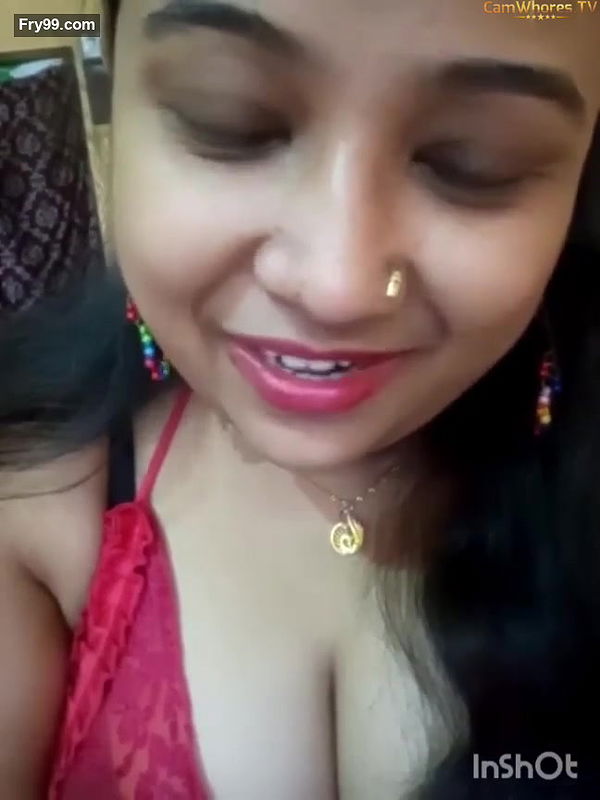 Hot beautiful chubby model masturbating pussy