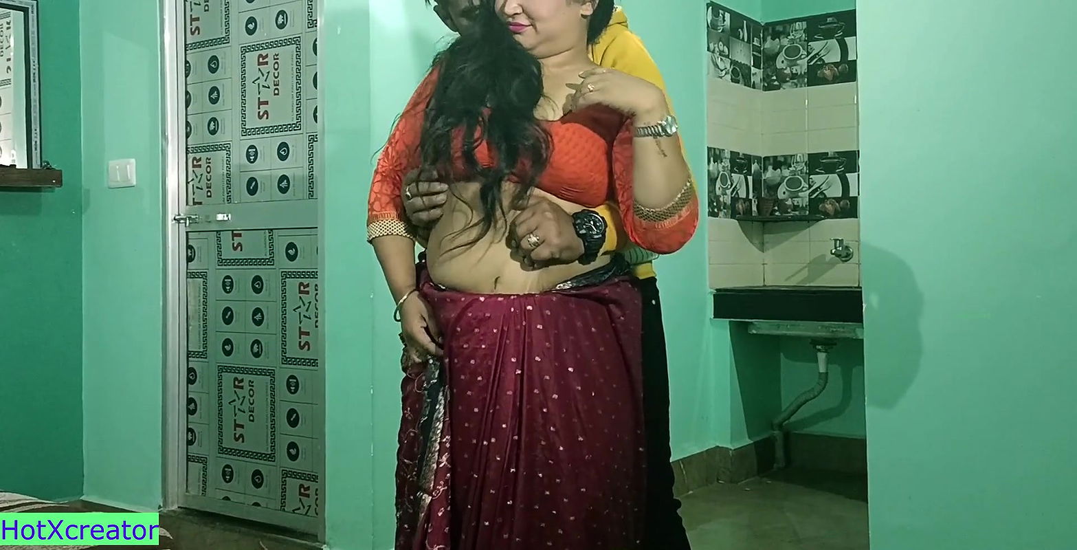 Beautiful Bhabhi Cheating Sex! Suddenly Husband come at home!