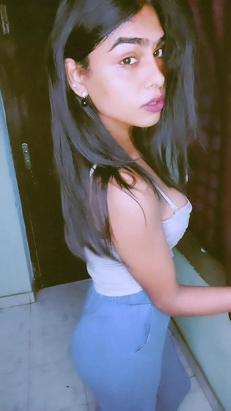 Avantika looking hot – 2 vids