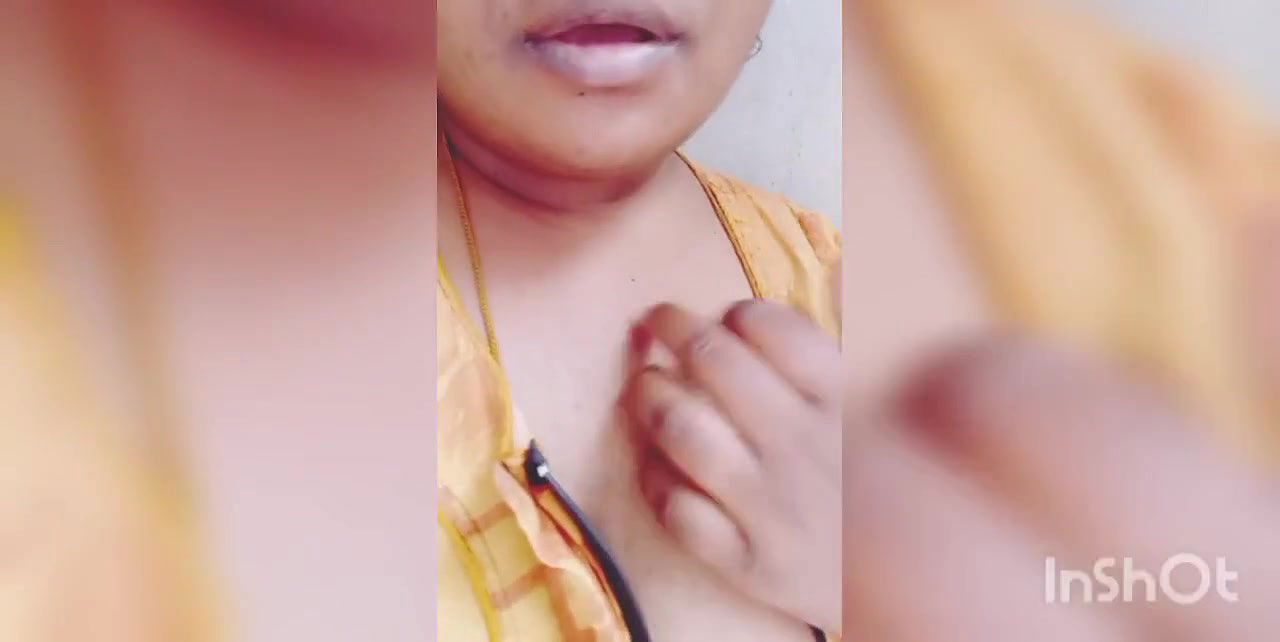 Fat maid Reshma rubbing her wet juicy pussy