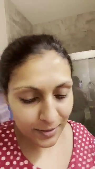 Lactation by big boobs lady in washroom