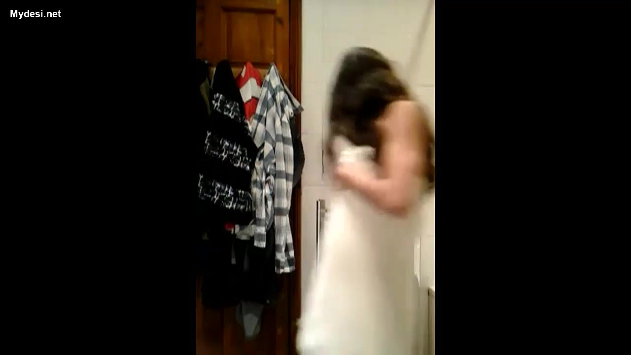 British indian teen aruhi