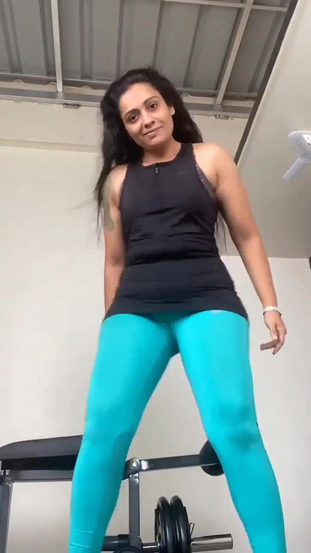 Divorced hot maami Meera vasudevan swollen pussy armpit thighs ass show