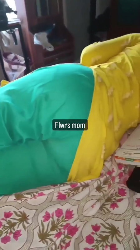 Studying girl show her clearly ass