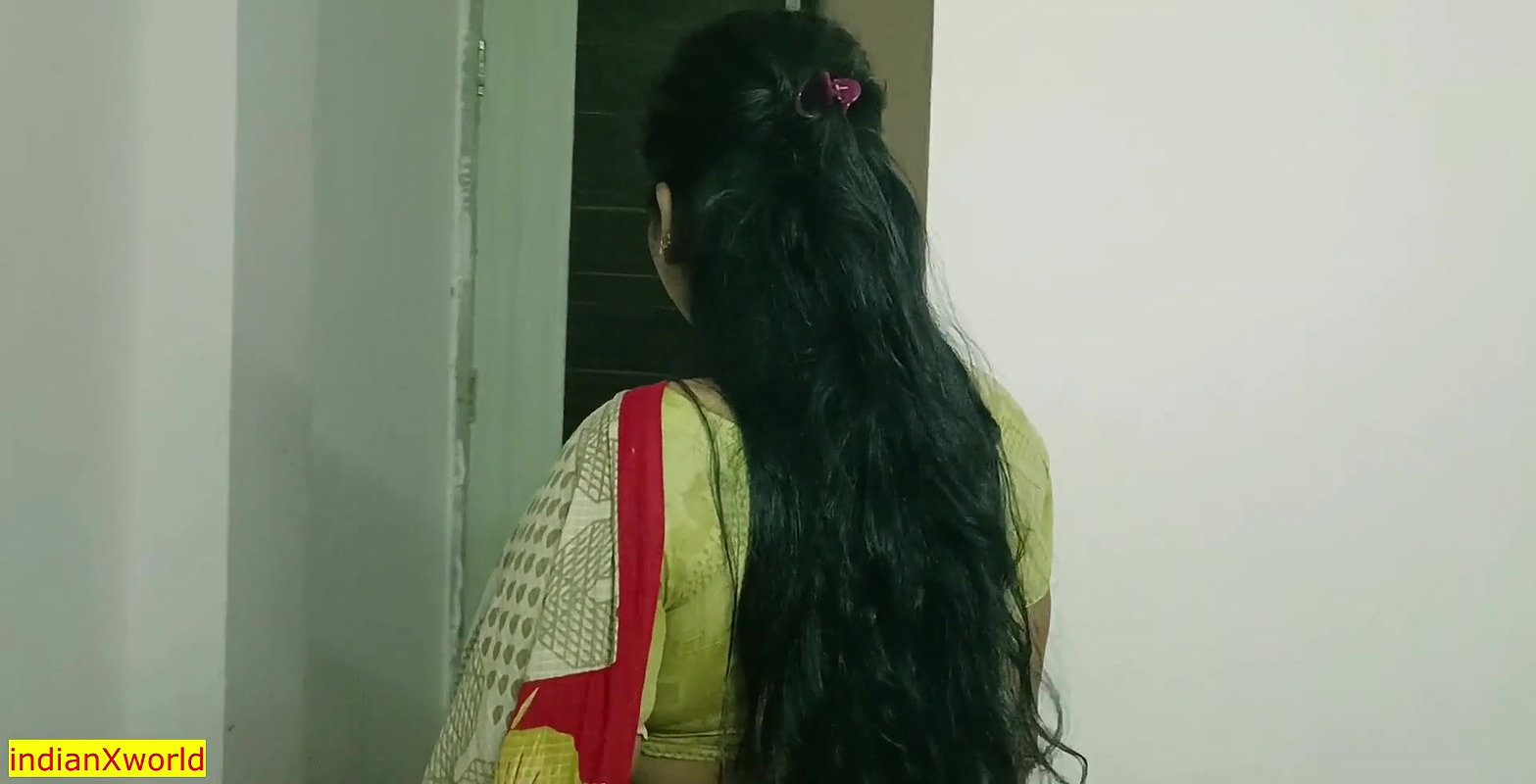 Divorce Bhabhi ko TV mechanic ne accha se Chuda! Bengali Sex