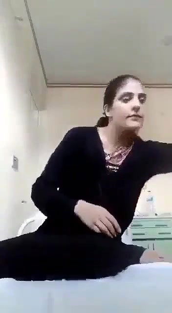 Hot girl showing her chut and dudhh