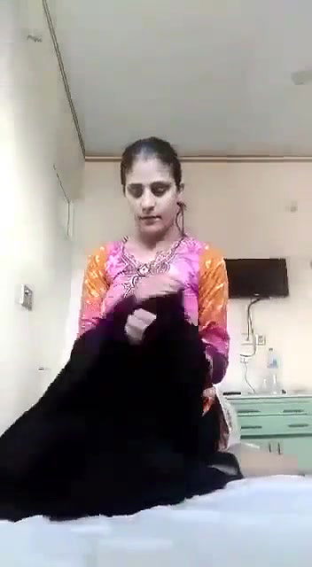 Hot girl showing her chut and dudhh