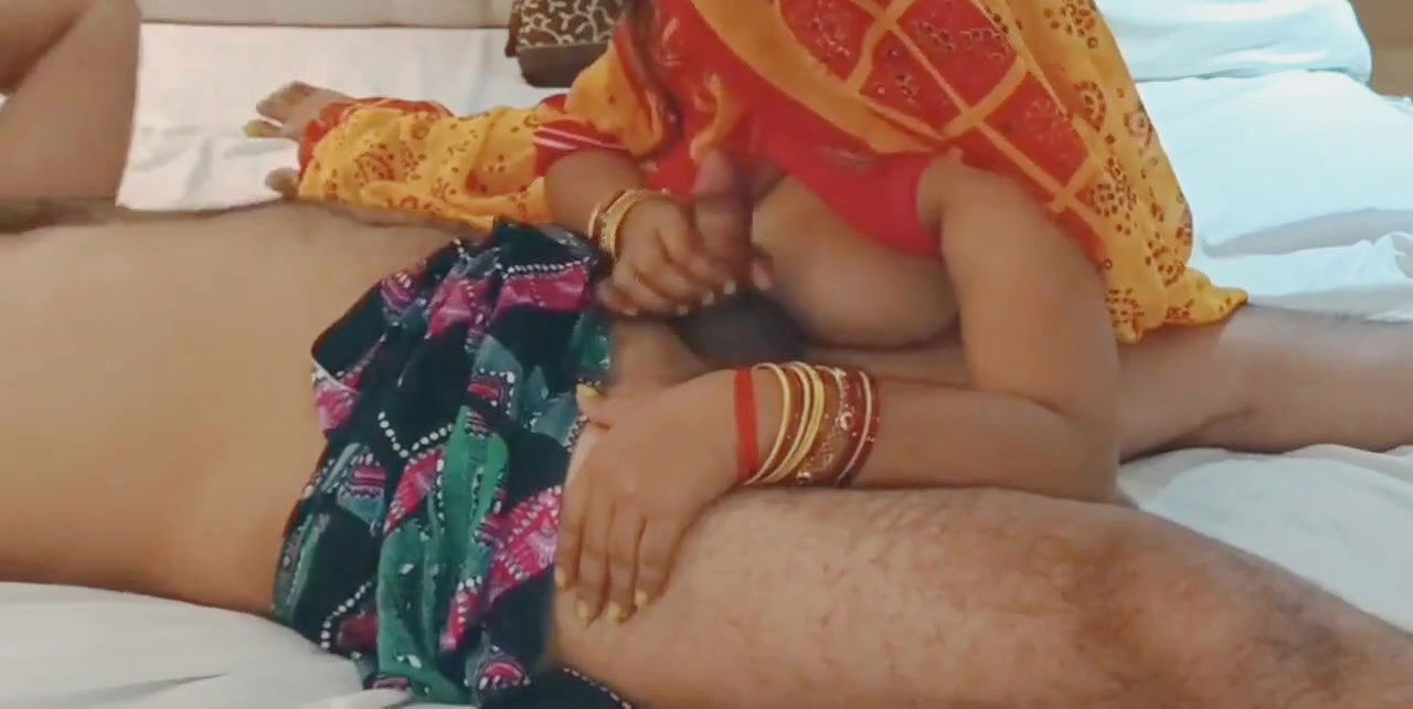 XXX Village Wife fuck in Yellow Saree. Clear hindi voice
