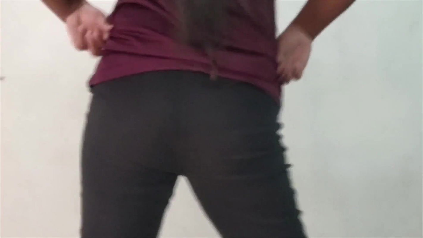 Desi Angell – Invite Me To Fuck Her Ass And Pussy Very Hard