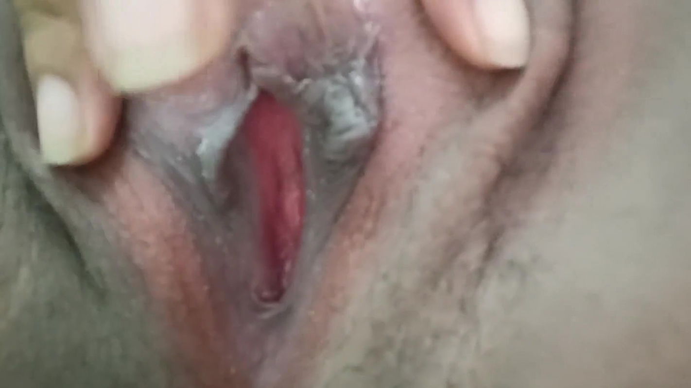 Indian Girl On Video Call Fingering And Masturbations Looking Horny And Romantic