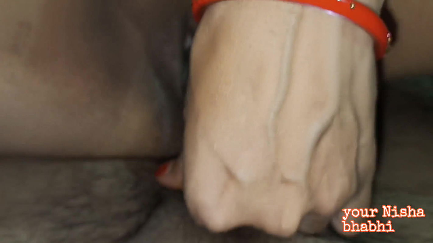 Close-up pussy and mouth fuck