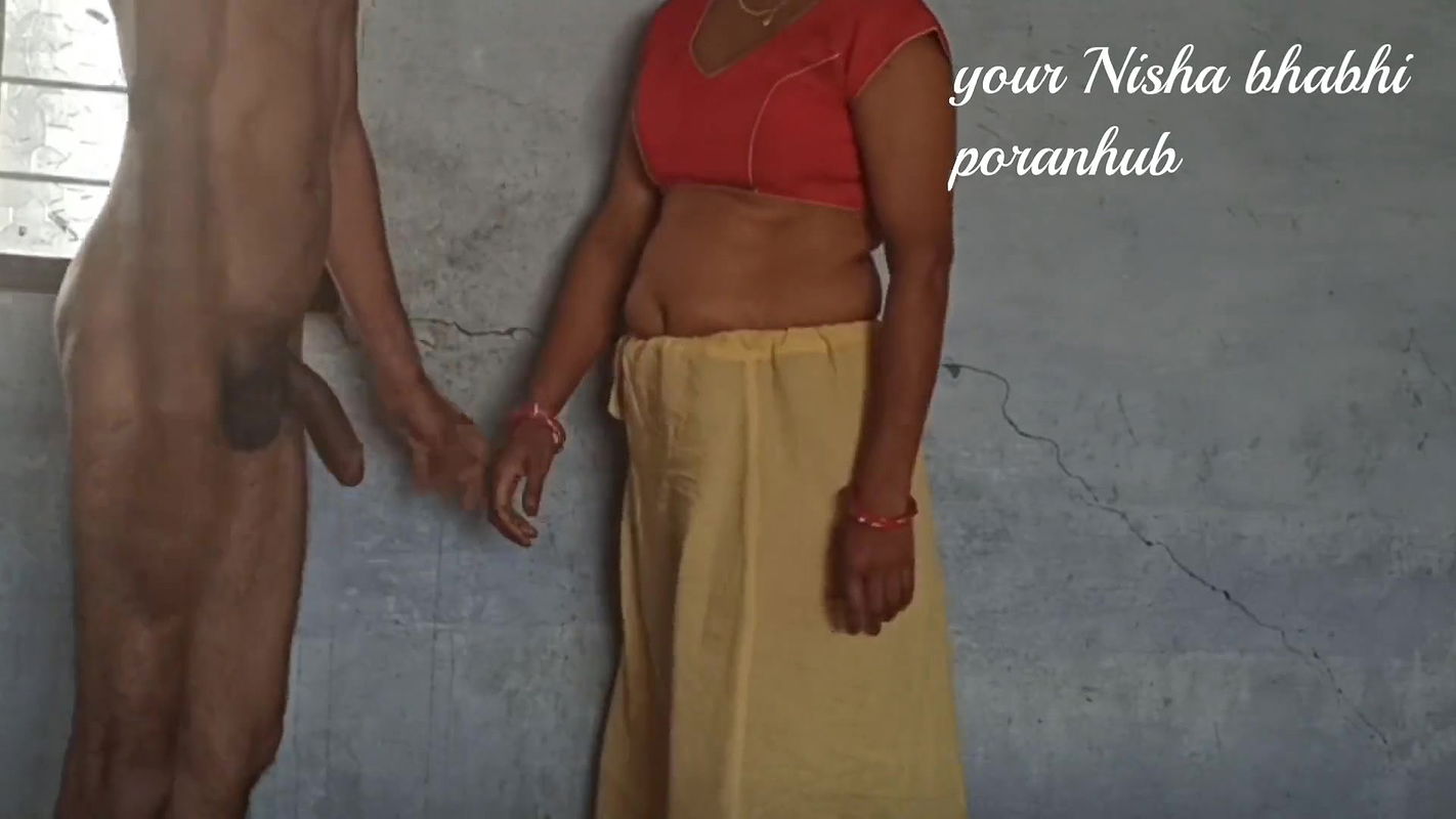 Standing up sister in law put her hand in the pussy