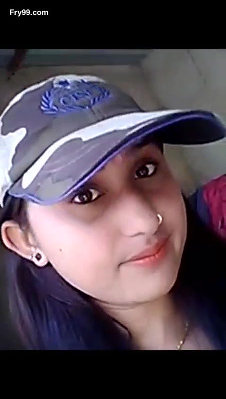 Desi vbillage bhabi show and ride