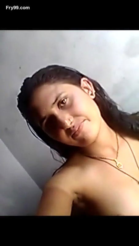 Desi vbillage bhabi show and ride