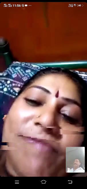 Bahbhi Shows Her Boobs and Pussy On VC