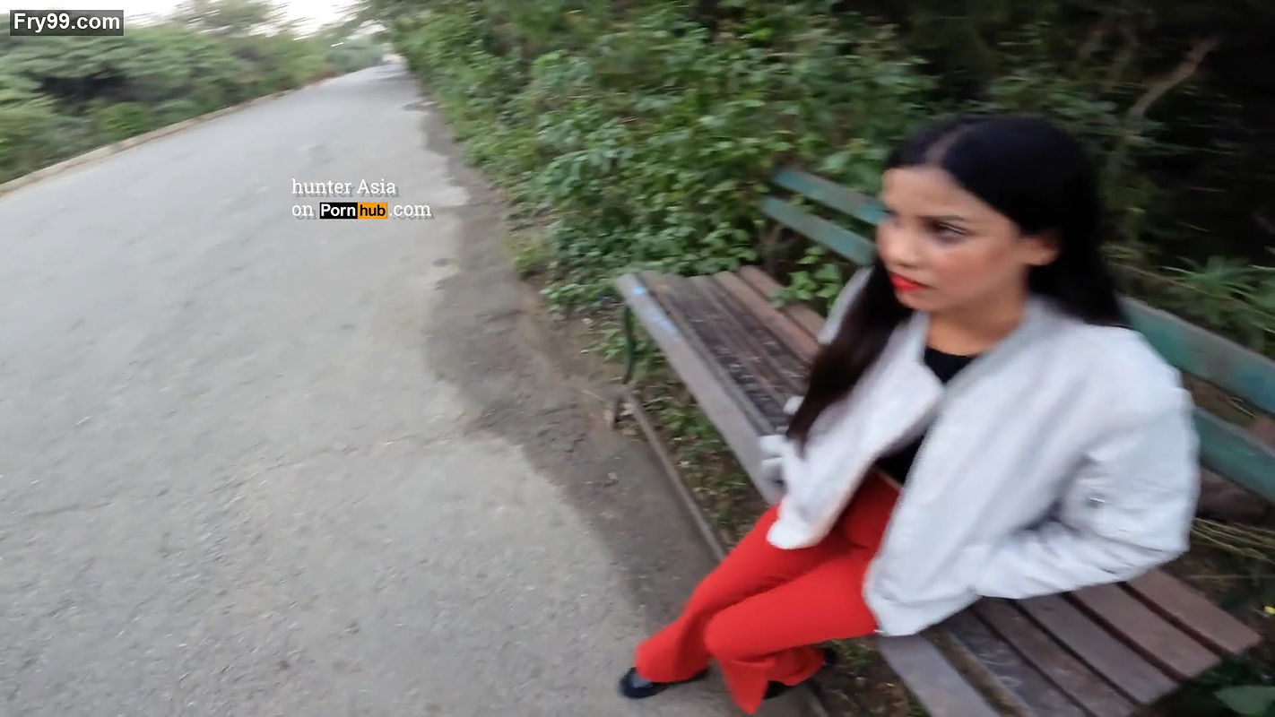 Horny Indian Girl Cheating her Boyfriend & Getting Fucked by Stranger Guy