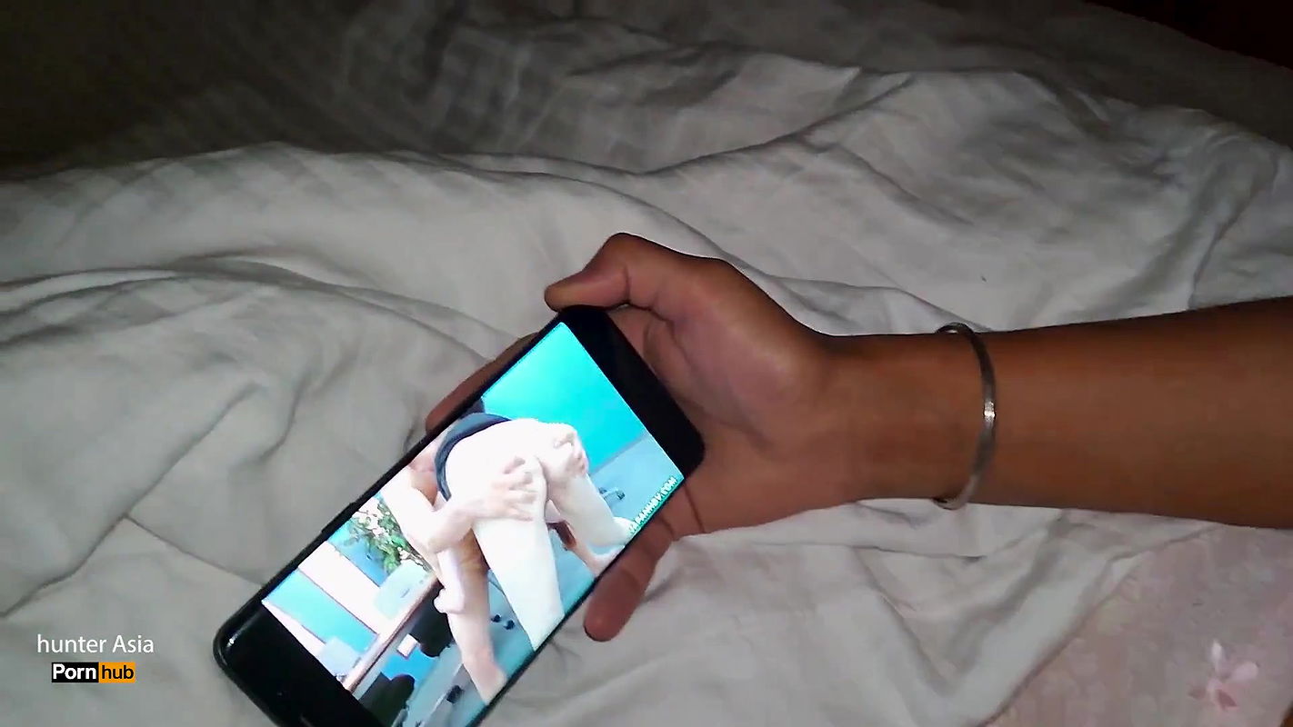 Indian Girl getting fucked late night while watching porn – Mouth Fuck