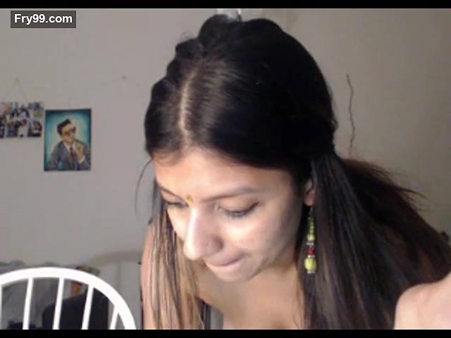 Shehla Bhabhi Webcam Show – Movies