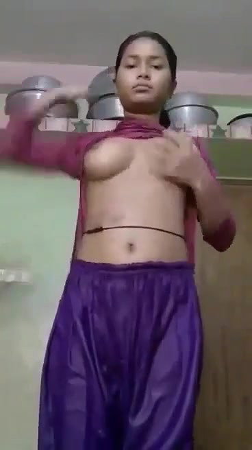 Desi Girl After Bath Fingering