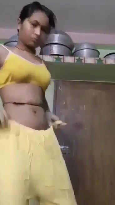 Desi Girl After Bath Fingering