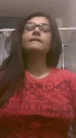 Hot girl showing her chut and dudhh