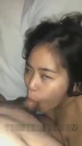 Beauty Teen girlfriend gives Deep BJ