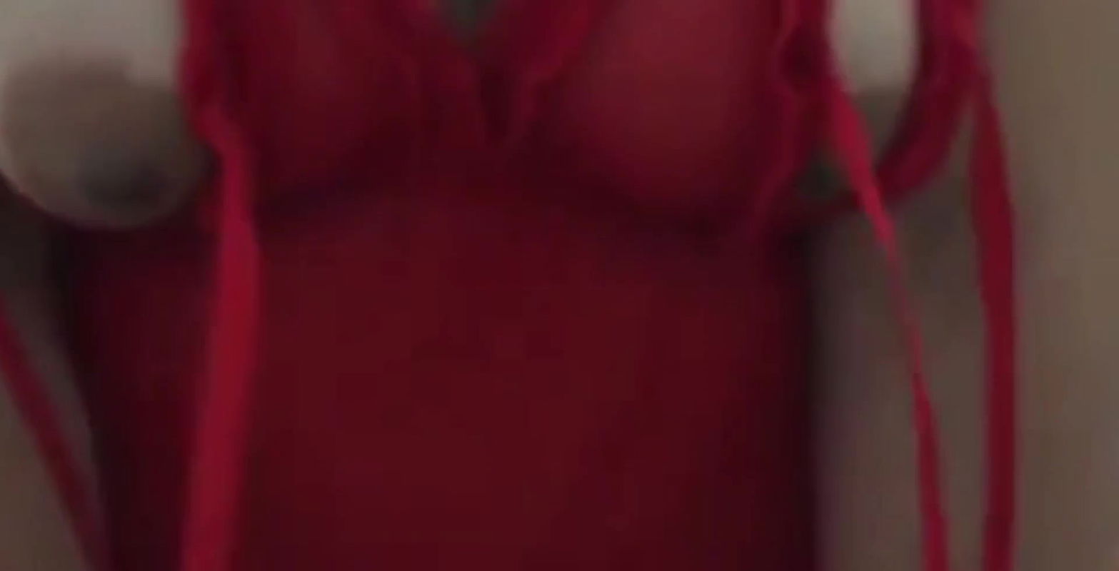 Babydoll dress is what i dreamed. My hubby bought me one but it doesn’t fit my boobs