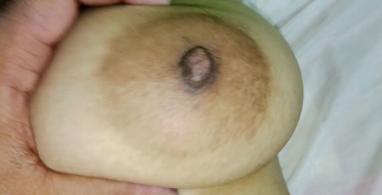 Bibi job ghar per nahi thi malik ne noukrani ko choda condom laga ke