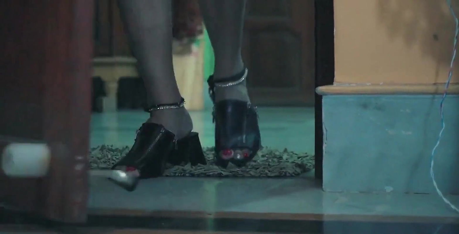 Big boobs and a sexy lady sister-in-law want to experience their first sexual desire