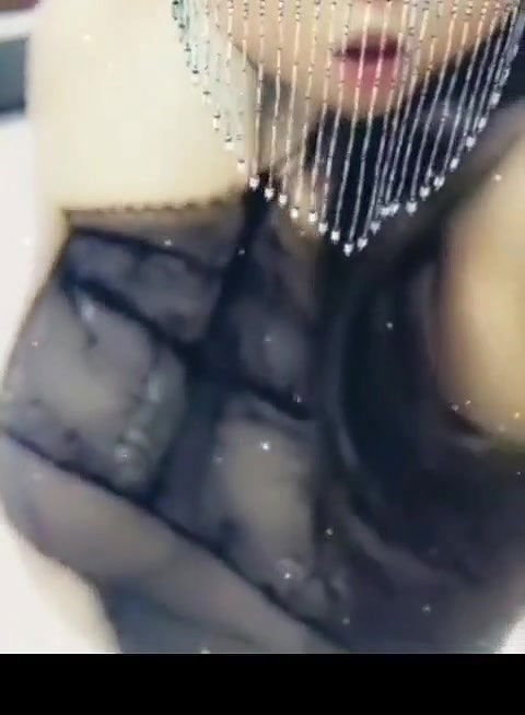 Bigg sexy boobs in arabic style