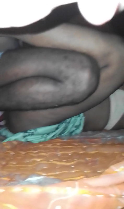 Hindu dDharm Patni ko Choda Rahat Mein so raha tha