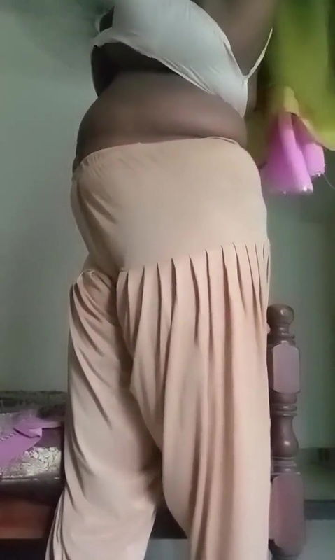 indian College Student BBW Showing Fingering Her Pussy on Camera
