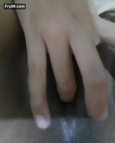 Indian Girl Fingering before waxing