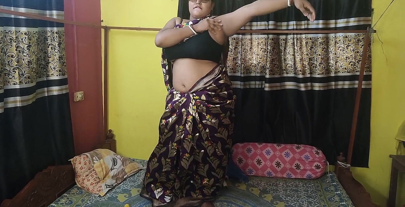 Indian Sexy Housewife getting naked and fucking with diido and pissing