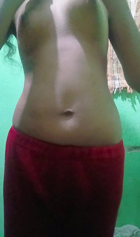 Someone make a video with me comments fast I am living alone subscribe this channel and enjoy with me guys