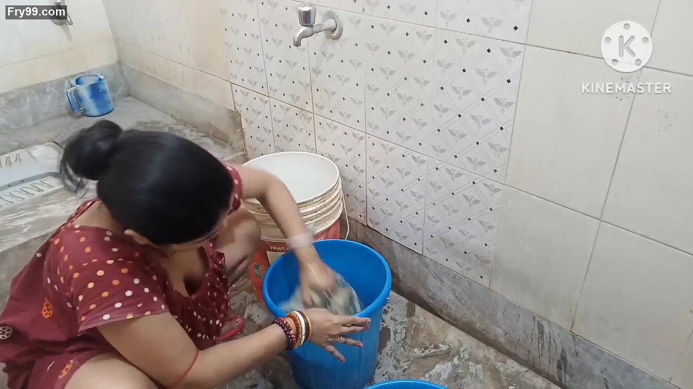 Hot aunty cloths washing vlog Bedsheet washing vlog