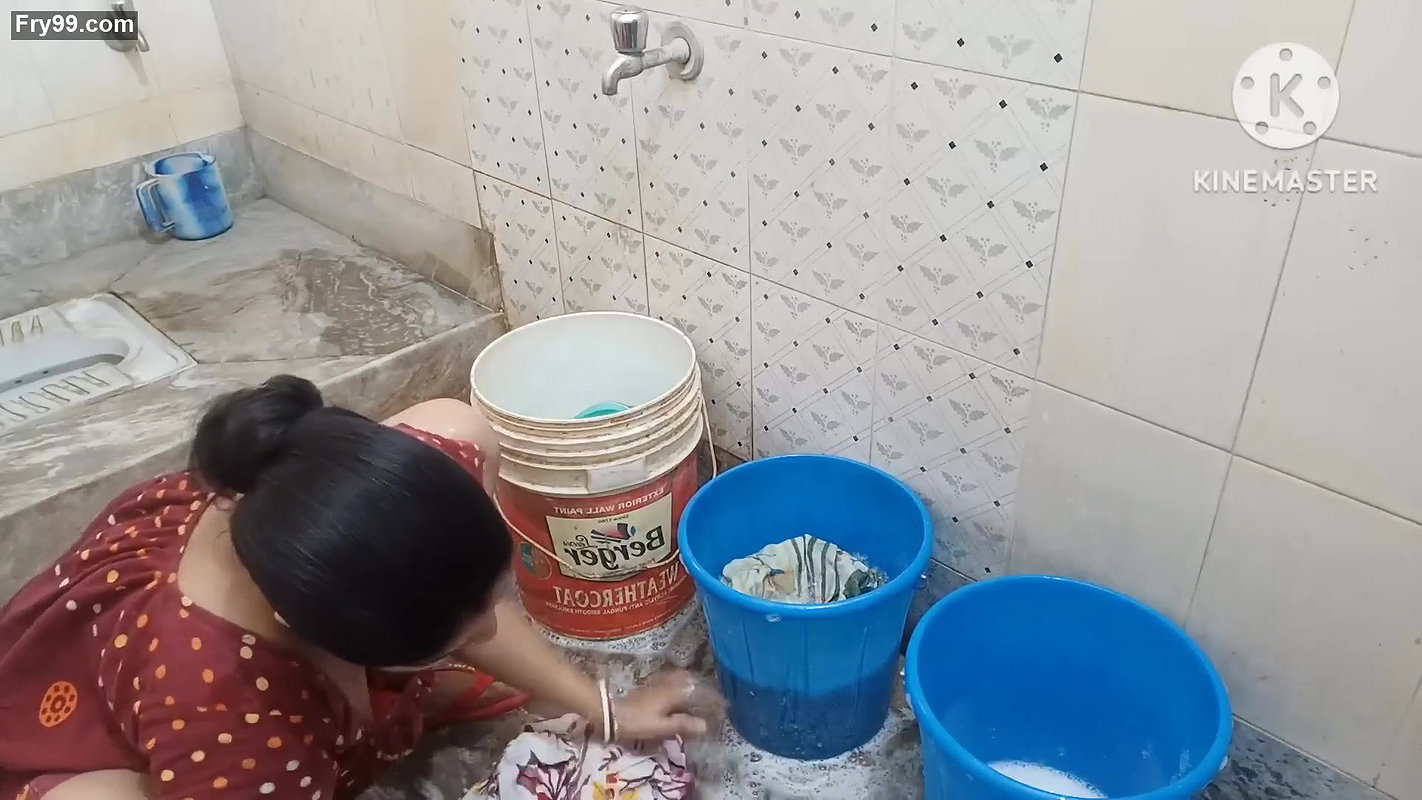 Hot aunty cloths washing vlog Bedsheet washing vlog