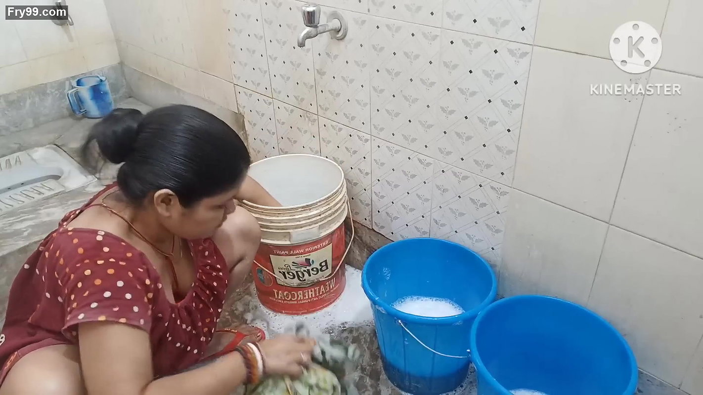 Hot aunty cloths washing vlog Bedsheet washing vlog