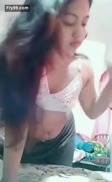 Desi Perfect Body GF Nude LEAK DANCE