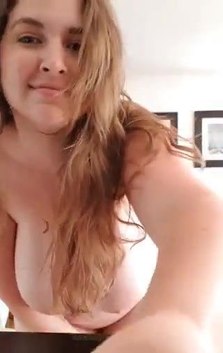 Bbw_dancing_and_stripping
